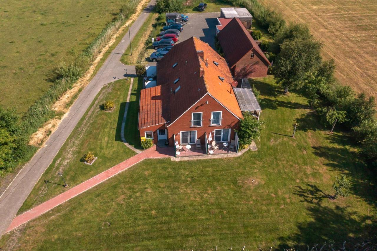 Hotel Nordstern Neuharlingersiel Exterior photo